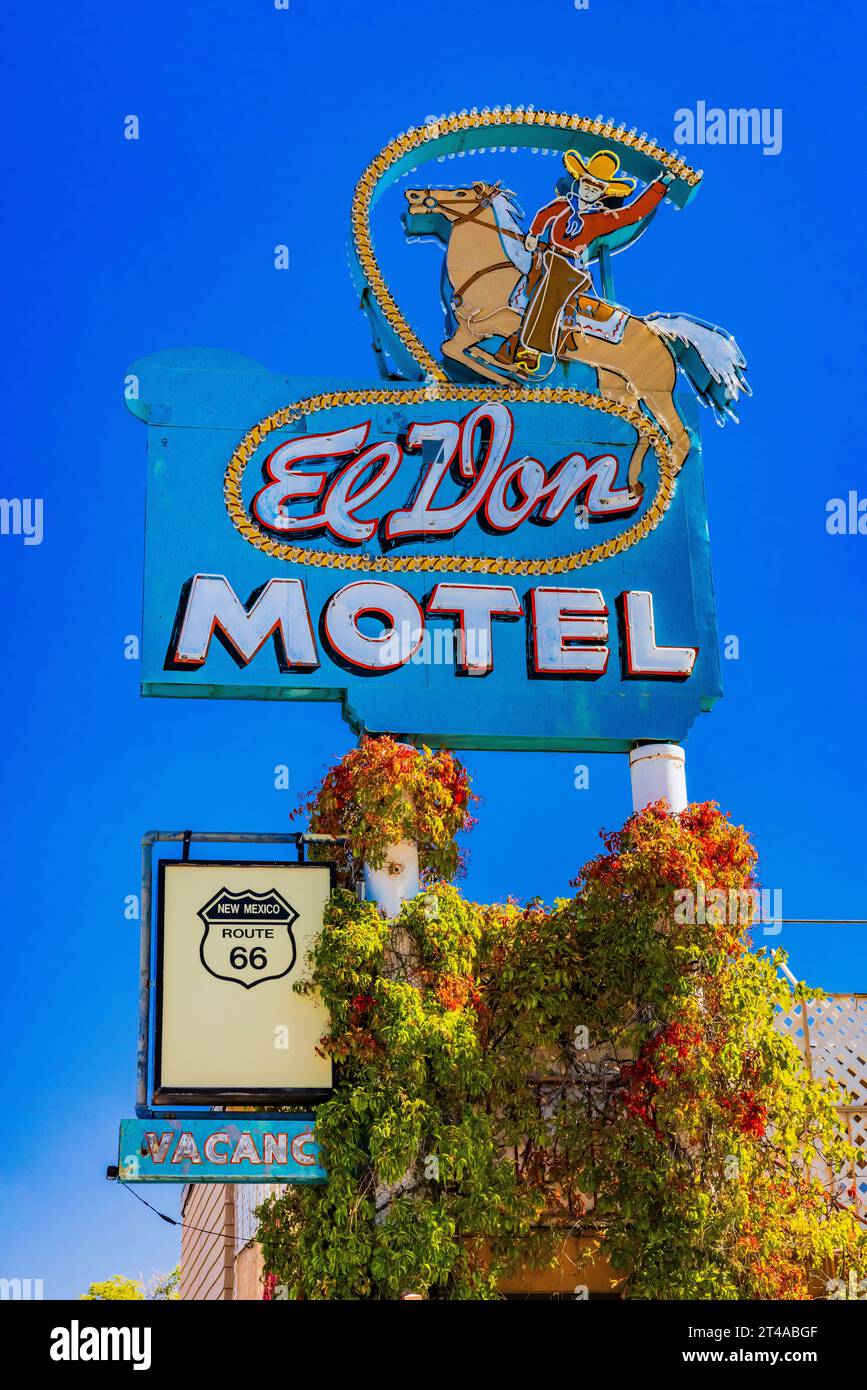 El Don Motel entlang der Route 66 in Albuquerque, New Mexico, USA [keine Freigabe der Immobilie; nur redaktionelle Lizenzierung] Stockfoto