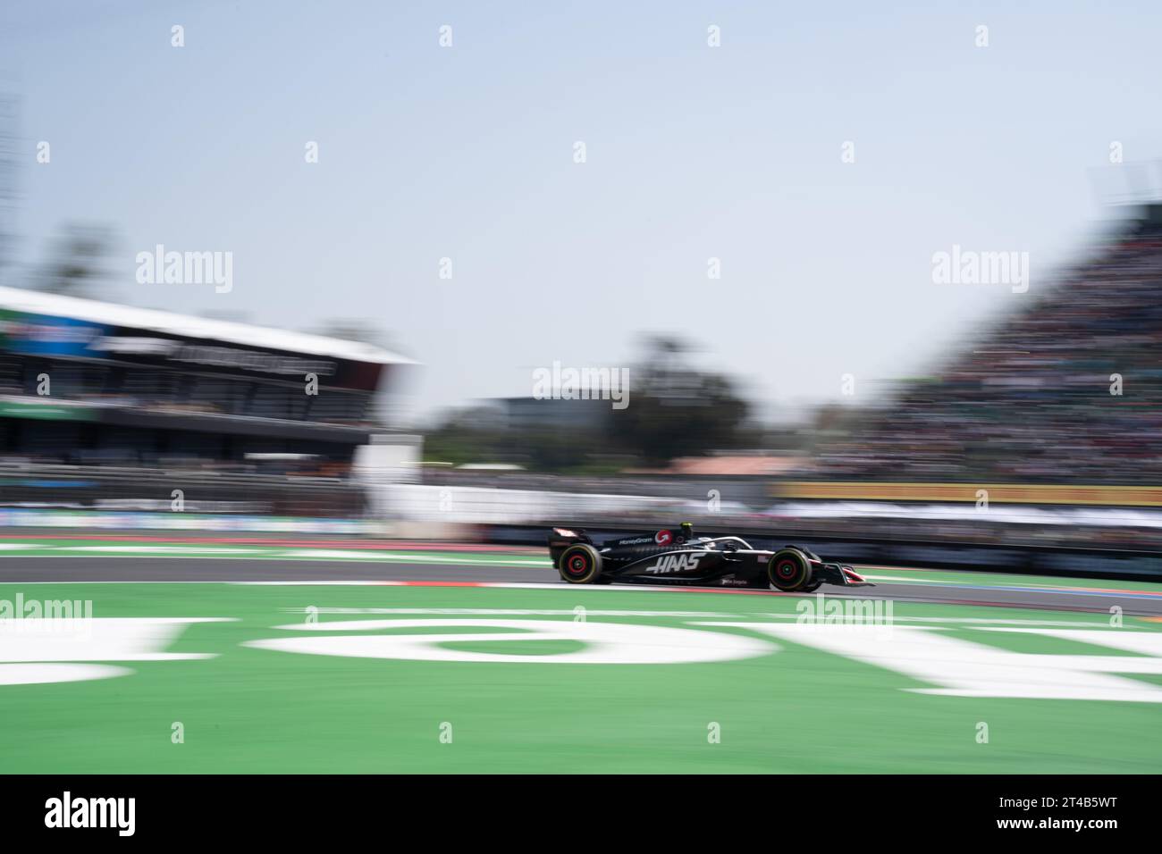Großer Preis Von Mexiko-Stadt, Mexiko. Oktober 2023. Nico HŸlkenberg fährt für Haas-Ferrari in Wagen 27. Quelle: Lexie Harrison-Cripps/Alamy Live News Stockfoto