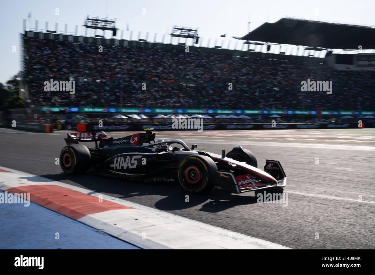 Großer Preis Von Mexiko-Stadt, Mexiko. Oktober 2023. Nico HŸlkenberg fährt für Haas-Ferrari in Wagen 27. Quelle: Lexie Harrison-Cripps/Alamy Live News Stockfoto