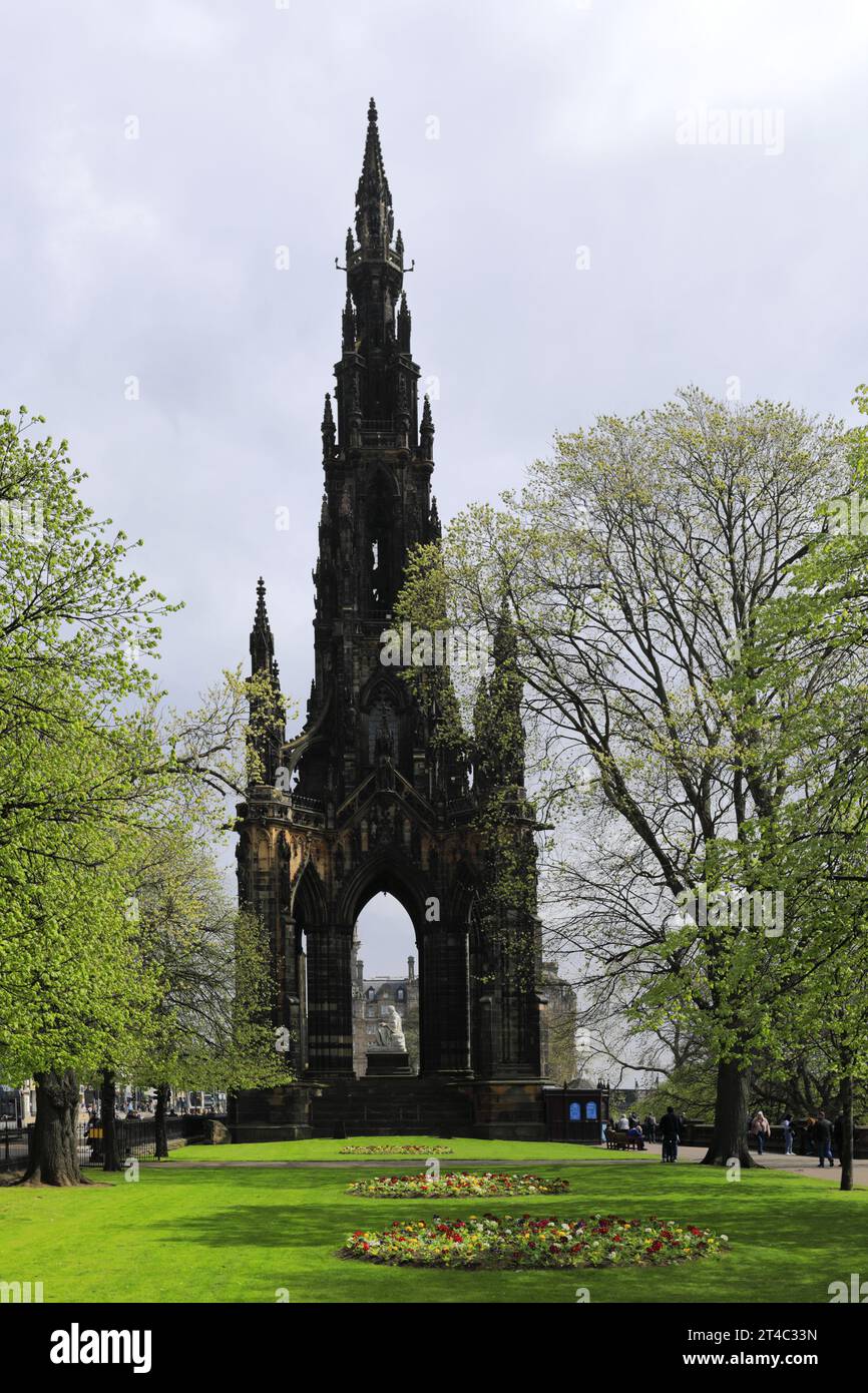 Das Sir Walter Scott Monument in Princes Street Gardens, Edinburgh, Schottland, Großbritannien Stockfoto