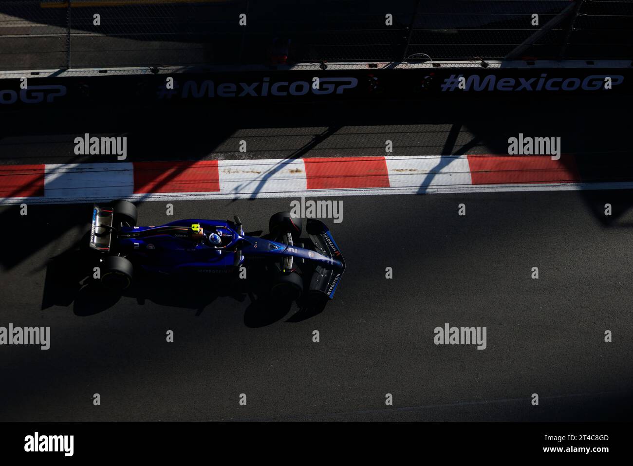 MEXIKO-Stadt, Mexiko. Oktober 2023. #2, Logan Sargeant, USA, Team Williams F1 FW45, Mercedes-Motor beim Grand Prix von Mexiko im Magdalena Mixhuca Park im Autodromo Hernando Rodriguez, Grand Prix der Formel 1 von Mexiko, F1 GP von Mexiko 2023, Formel 1 in Mexiko, Grand Prix du Mexique de Formule 1, kostenpflichtiges Bild, Copyright © Ulises CUEVAS/ATP Images (CUEVAS Ulises/ATP/SPP) Credit: SPP Sport Pressefoto. /Alamy Live News Stockfoto