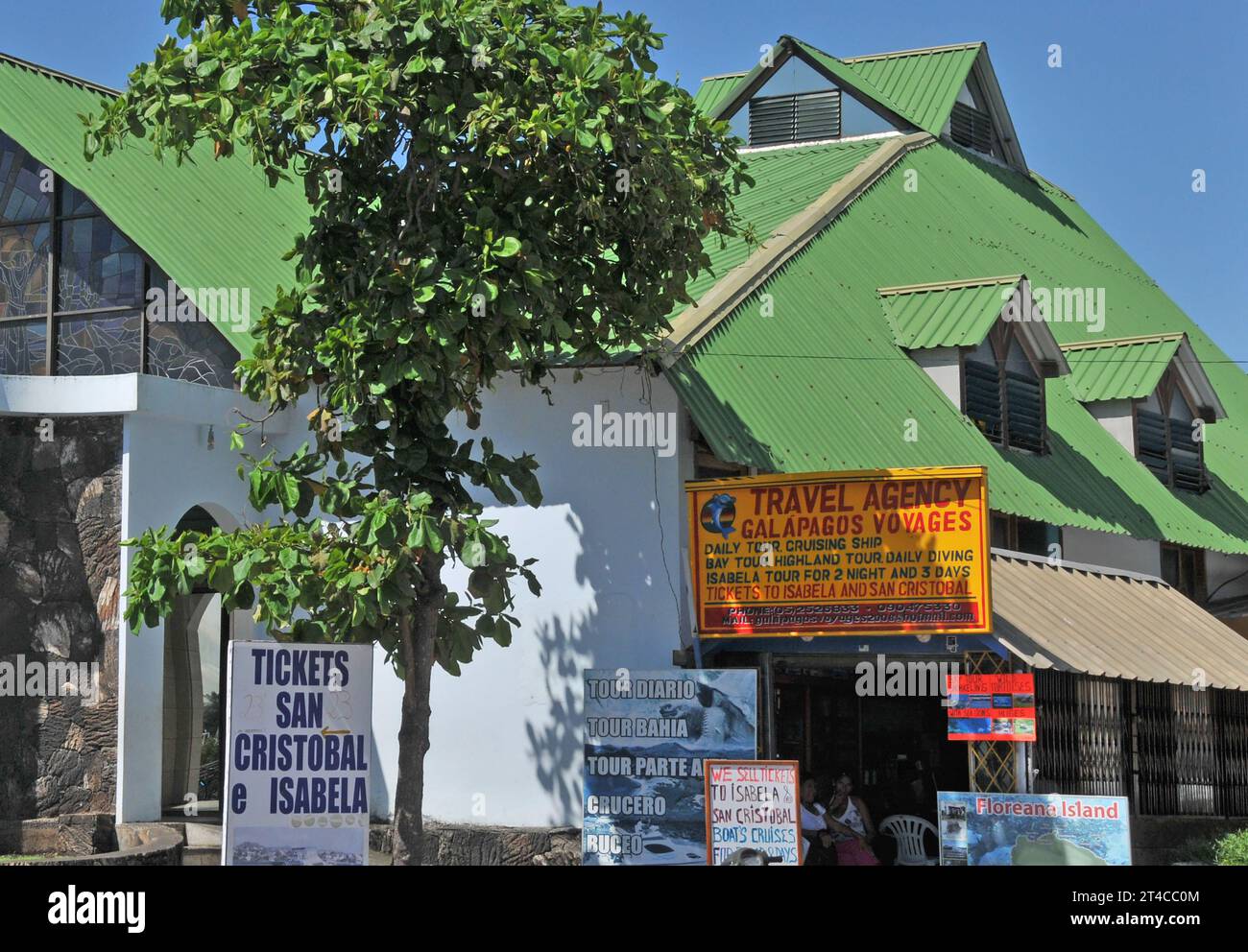 Reisebüro Puerto Isidro Ayora, Insel Santa Cruz, Galapagos, Ecuador Stockfoto