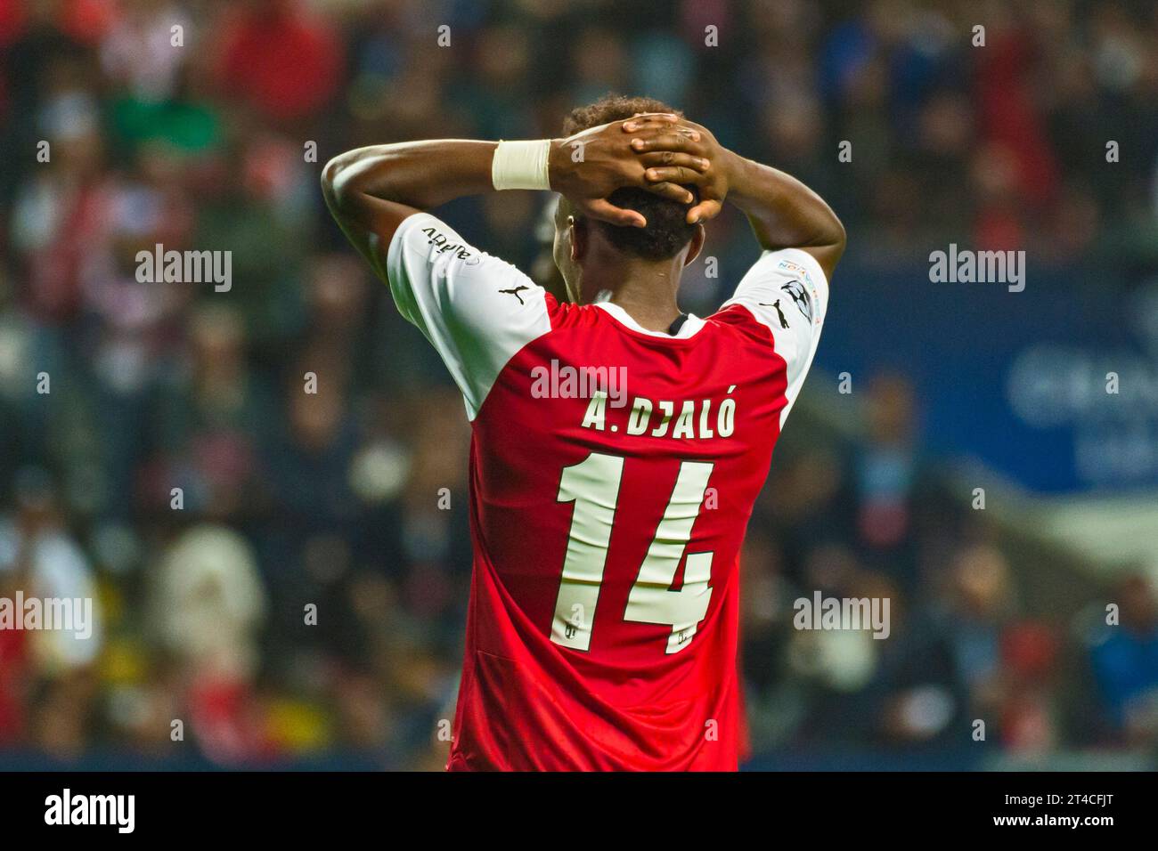 Braga, Portugal. Oktober 2023. Alvaro Djalo beobachtet das verpasste Tor während der UEFA Champions League 2023/2024, Gruppe C, Fußballspiel zwischen Braga und Real Madrid am 24. Oktober 2023 im Estadio de Braga in Braga, Portugal - Foto Jose Salgueiro/SPP RICHARD CALLIS (Jose Salgueiro/SPP) Credit: SPP Sport Press Photo. /Alamy Live News Stockfoto