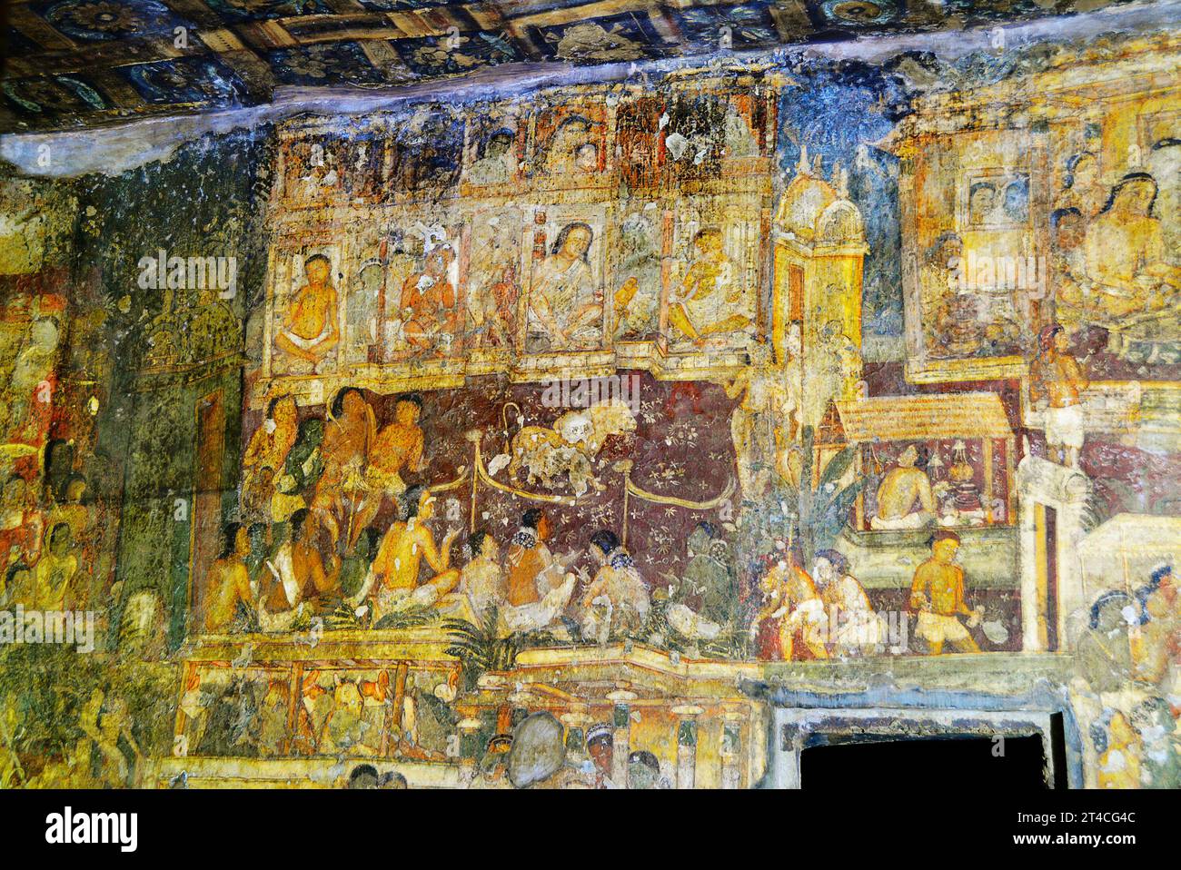 Höhle Nr. 17. Sutasoma Jataka: Zeigt die Palastküche, während die untere zeigt, dass der König glücklich seine Mahlzeit aus menschlichem Fleisch isst. Ajanta-Höhlen, Aurangaba Stockfoto