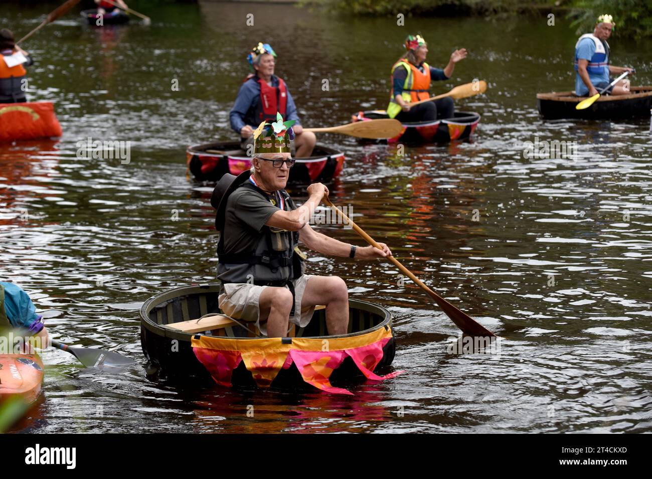 Ironbridge Bankfeiertag Coracle Regatta Stockfoto