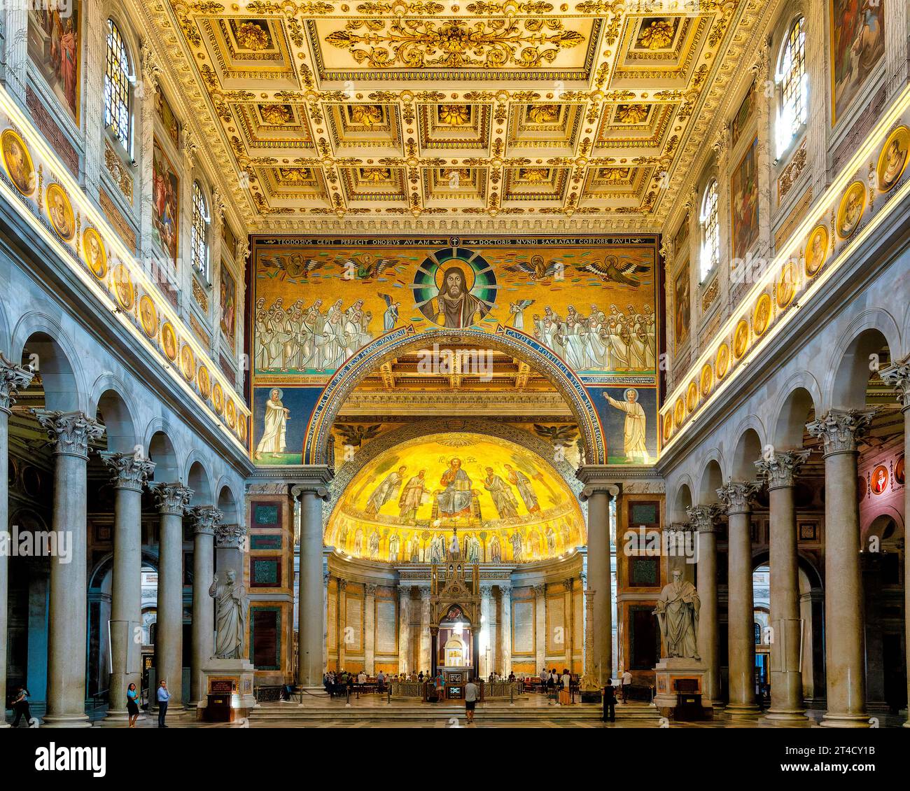 Das Innere der Basilika Saint Paul vor den Mauern, Rom, Italien Stockfoto