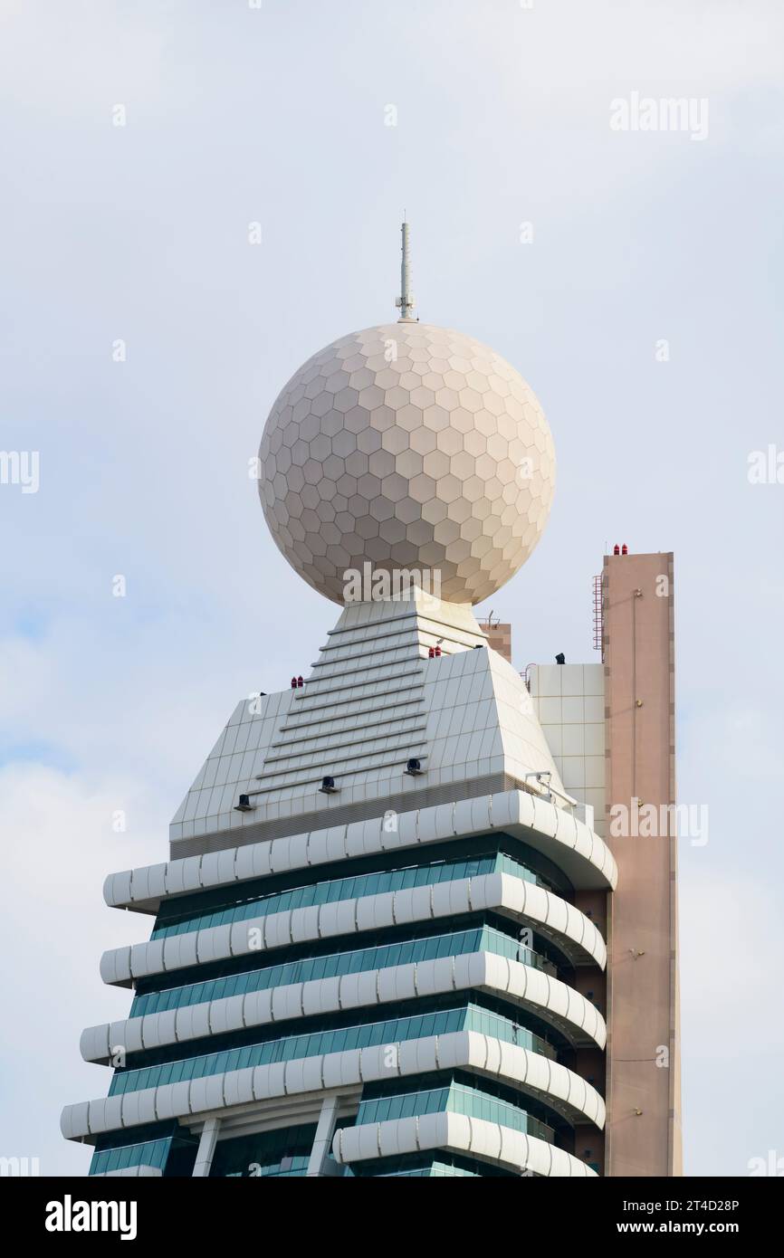 VAE, Dubai, 25. November 2019. Etisalat Building Sheikh Zayed Road, Mobilfunknetzbetreiber Stockfoto