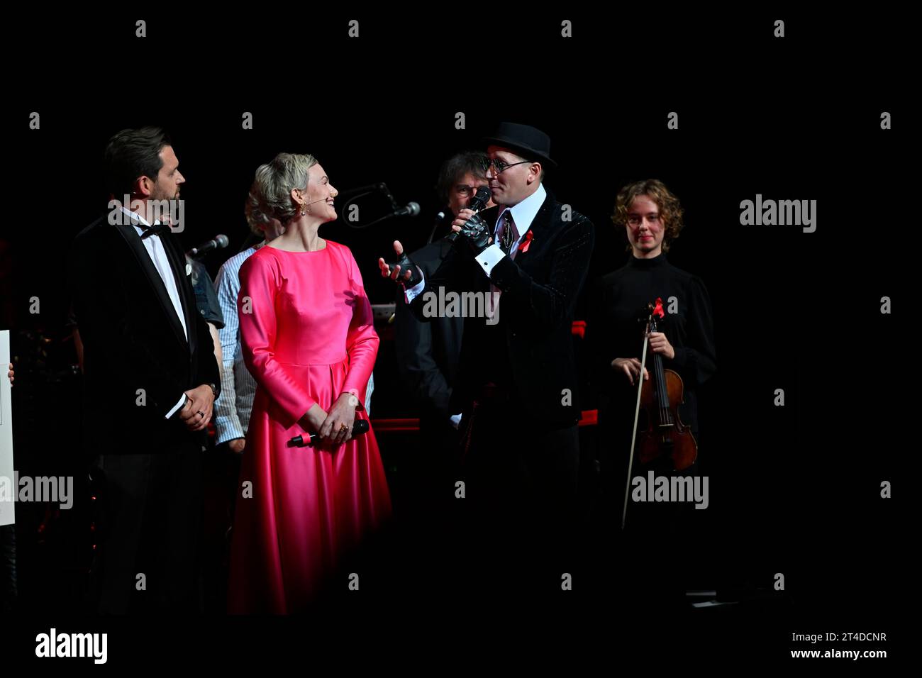 Karen Heinrichs und Philipp Richter bei der 15. Hope Gala 2023 im Schauspielhaus. Dresden, 28.10.2023 Stockfoto