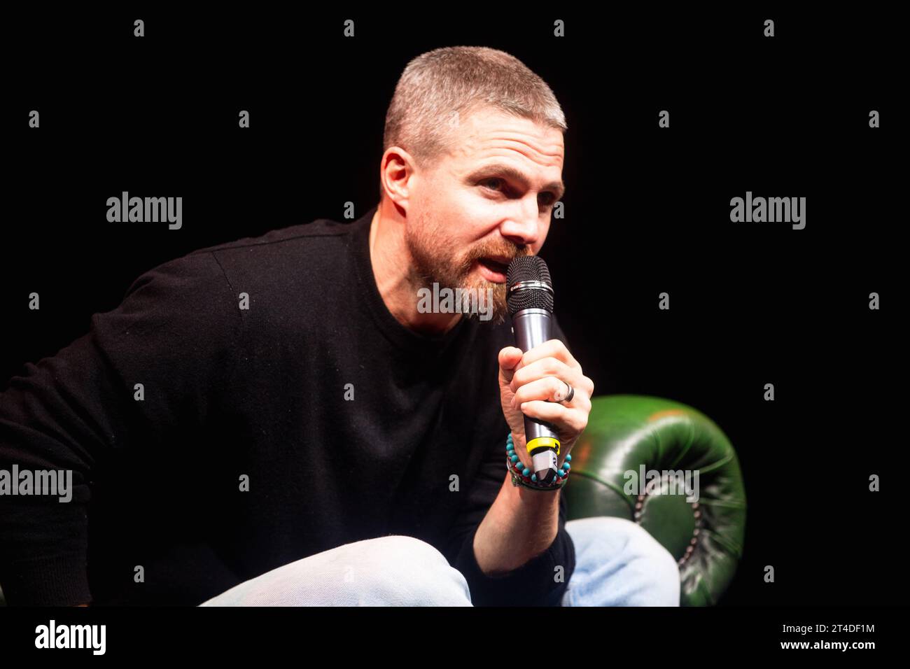 Stephen Amell | erster Tag der MCM Comic Con im Excel Messezentrum in London am 27. Oktober 2023 Stockfoto