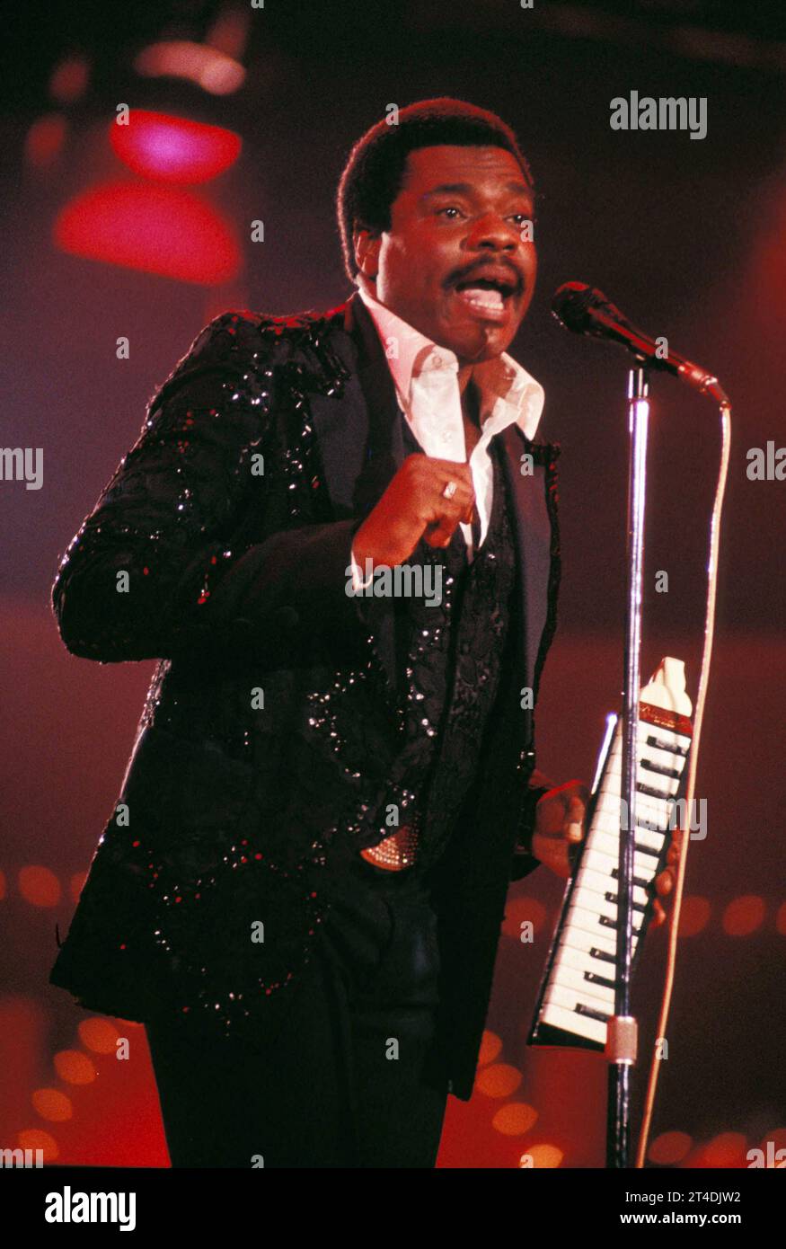 BILLY PRESTON; William Everett Preston; 2. September 1946 bis 6. Juni 2006; US-amerikanischer Keyboarder, Sänger und Songwriter, dessen Arbeit R&B, Rock, Soul, Funk und Gospel umfasste. Preston war in den 1960er Jahren ein Top-Keyboarder, während dessen er Künstler wie Little Richard, Sam Cooke, Ray Charles, The Everly Brothers, Reverend James Cleveland, the Beatles and the Rolling Stones ; Live ; 1982 ; Credit: Lynn McAfee / Performing Arts Images www.performingartsimages.com Stockfoto
