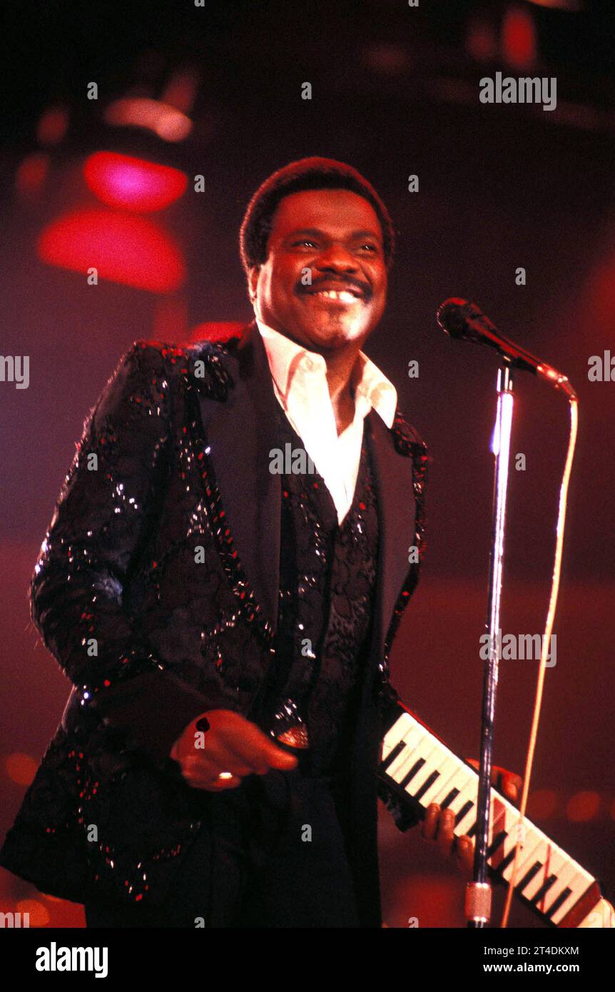 BILLY PRESTON; William Everett Preston; 2. September 1946 bis 6. Juni 2006; US-amerikanischer Keyboarder, Sänger und Songwriter, dessen Arbeit R&B, Rock, Soul, Funk und Gospel umfasste. Preston war in den 1960er Jahren ein Top-Keyboarder, während dessen er Künstler wie Little Richard, Sam Cooke, Ray Charles, The Everly Brothers, Reverend James Cleveland, the Beatles and the Rolling Stones ; Live ; 1982 ; Credit: Lynn McAfee / Performing Arts Images www.performingartsimages.com Stockfoto