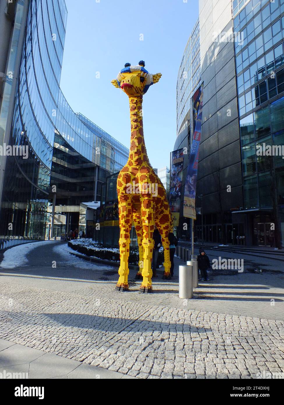 Große Giraffen-Statue im berliner sony Center Stockfoto