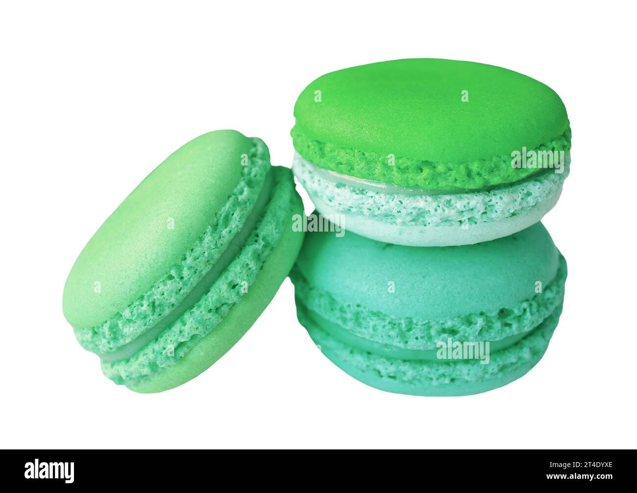 Köstliche Pistazie- und Limetten-Macaron-Backwaren isoliert auf weißem Hintergrund Stockfoto