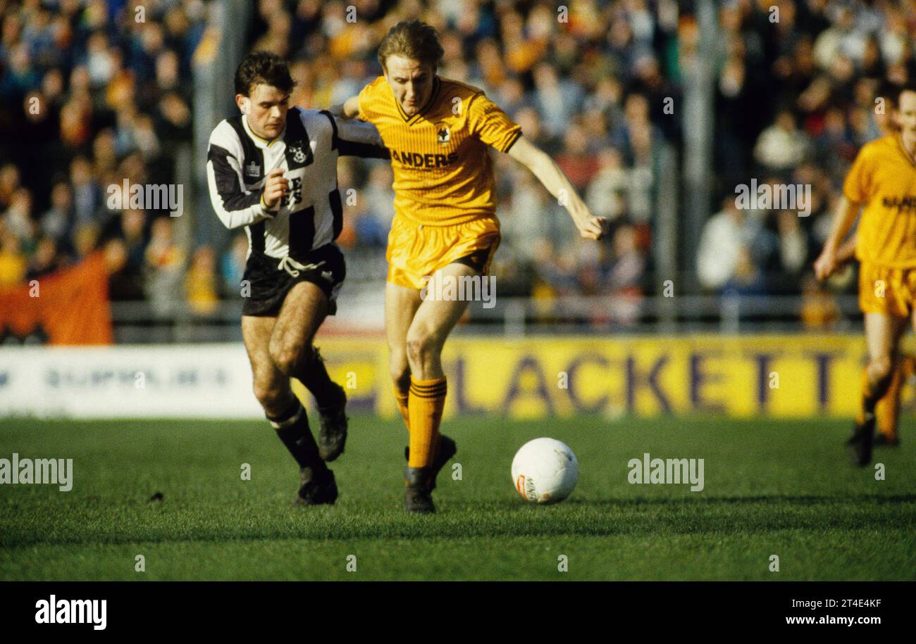 Notts County V Wolverhampton Wanderers. Wölfe-Fußballspieler Mark Venus Notts County gegen Wolverhampton Wanderers, 29. Januar 1989 Stockfoto