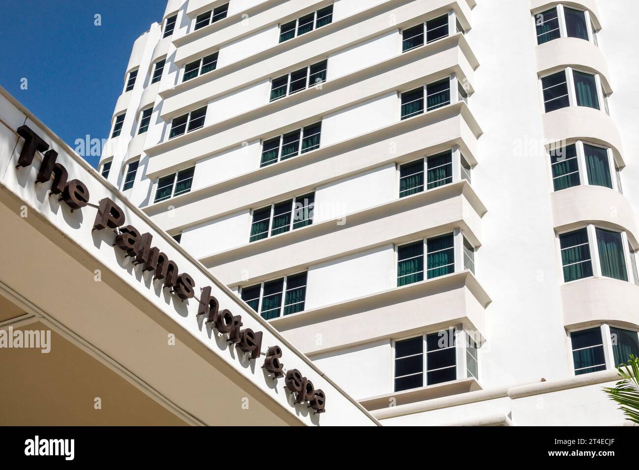 Miami Beach Florida, Außenansicht, Hotel vor dem Eingang des Gebäudes, Collins Avenue, das Palms Hotel & Spa Schild, Hotels Motels Unternehmen Stockfoto