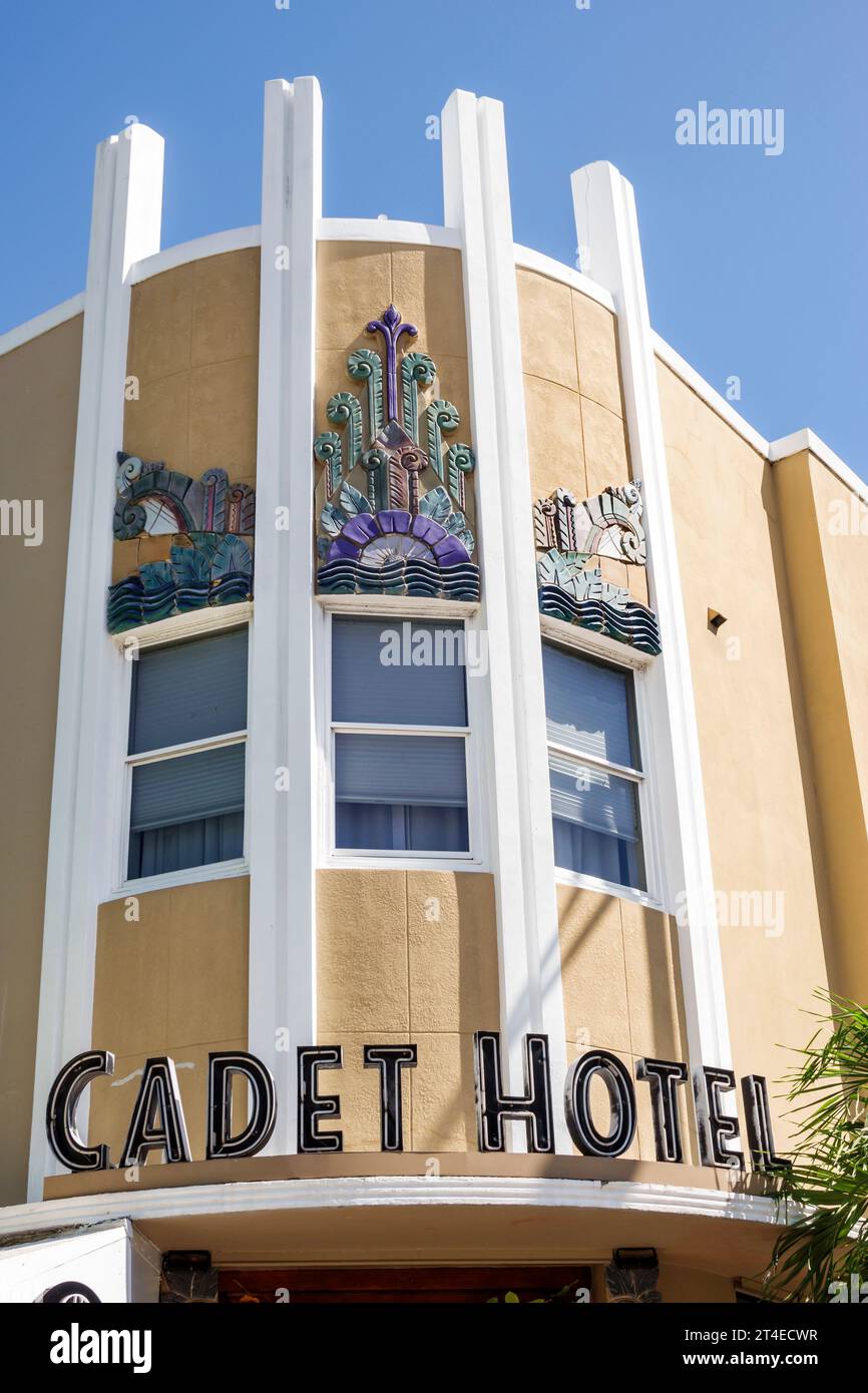 Miami Beach Florida, Außenfassade, Gebäude Vordereingang Hotel, Cadet Hotel Zeichen Art Deco Stil Architektur, Hotels Motels Unternehmen Stockfoto