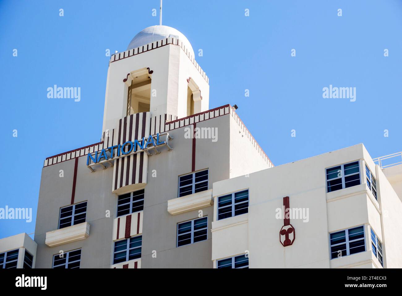 Miami Beach Florida, Außenansicht, Hotel vor dem Gebäude, Collins Avenue, National Hotel, ein Schild nur für Erwachsene, Oceanfront Resort, Art déco-Stil A Stockfoto