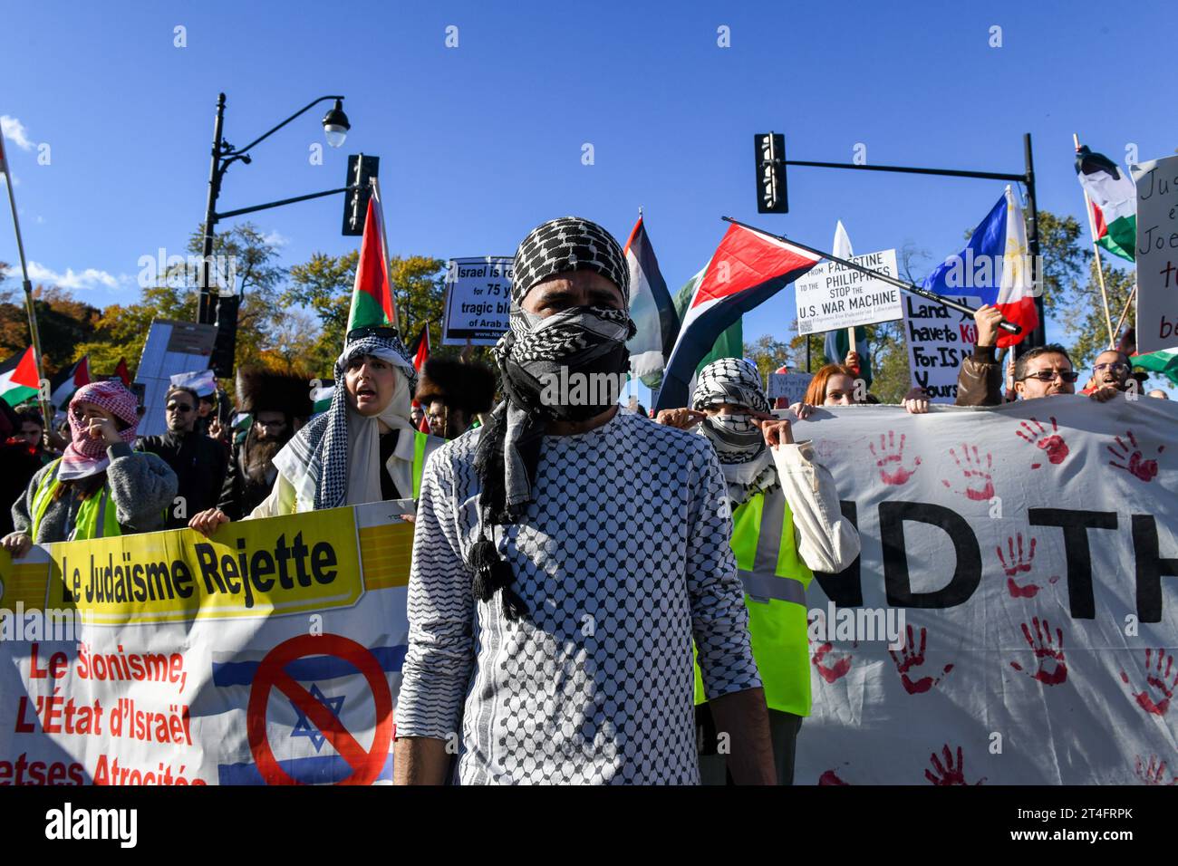 In Montreal, Kanada, vereinigten sich eine Vielzahl von Demonstranten in Solidarität mit den Palästinensern und forderten inbrünstig einen dringenden Waffenstillstand in Gaza am 28. Oktober 2023 Stockfoto