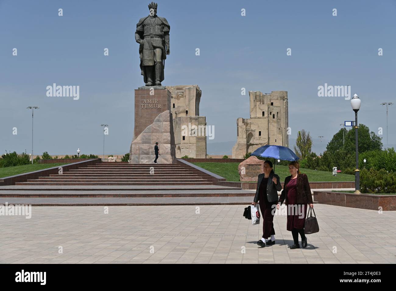 Die Statue von Amir Temur im historischen Zentrum von Shahrisabz, Usbekistan Stockfoto