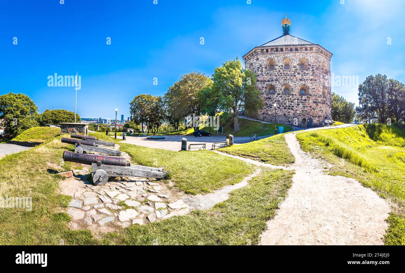 Skansen Kronan historisches Wahrzeichen auf dem Hügel Risasberget im Bezirk Haga in Göteborg, Schweden Stockfoto