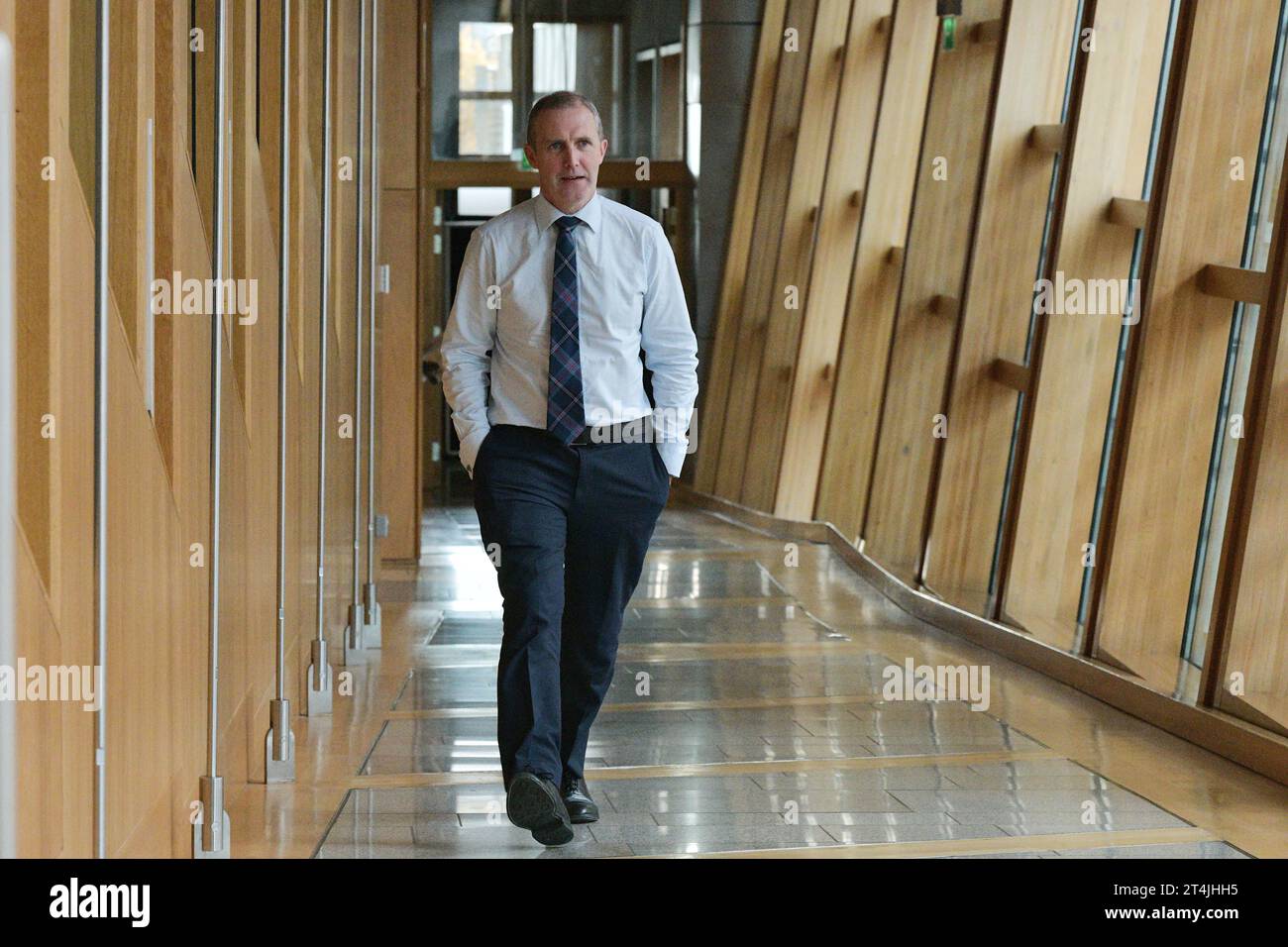 Edinburgh Schottland, Vereinigtes Königreich 31. Oktober 2023. Kabinettssekretär für NHS Recovery, Gesundheit und soziale Versorgung Michael Matheson MSP im schottischen Parlament. Credit sst/alamy Live News Stockfoto