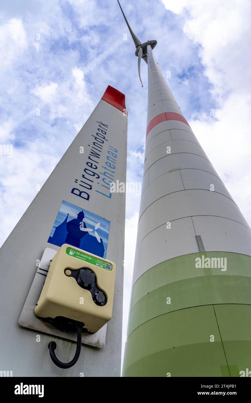 Bürgerwindpark Westernfeld-Buchgarten, bei Lichtenau, 11 Windenergieanlagen, Energieeffizienzanzeige, genossenschaftlich organisiert und finanziert, Gewinne flo Stockfoto