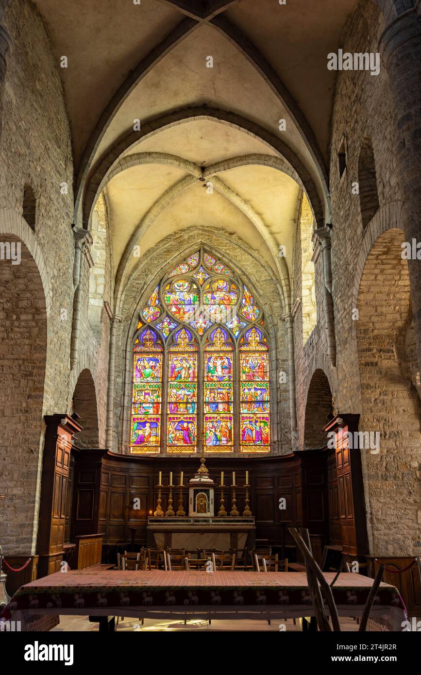 Innere der Kirche Saint-Just in Arbois, Departement Jura, Franche-Comte, Frankreich Stockfoto