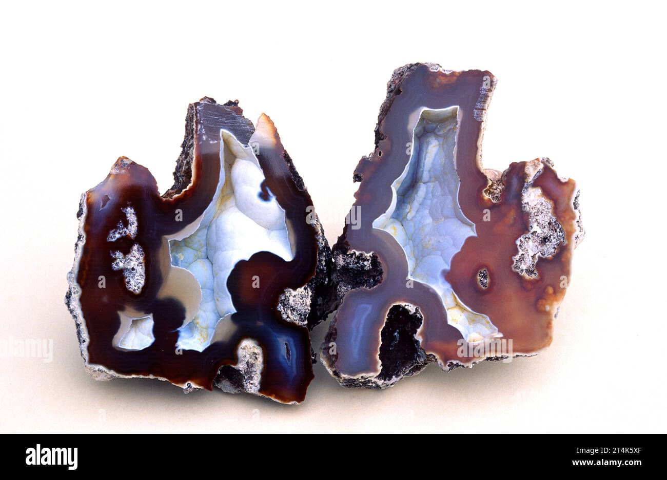 Chalcedon ist eine kryptokristalline Quarzsorte. Probe. Stockfoto