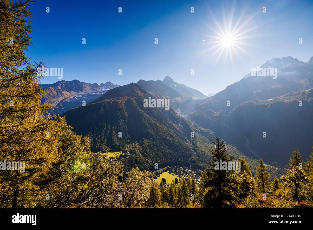 Perfekter Herbsttag in den Bergen von Chamonix, Frankreich Stockfoto