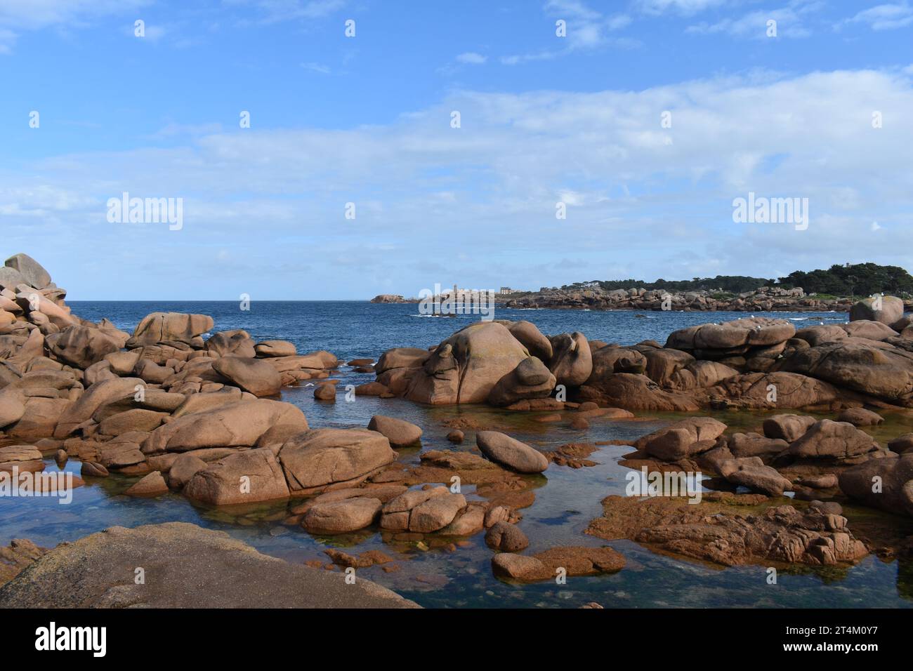 Pointe de l'île Renote Tregastel Bretagne Stockfoto