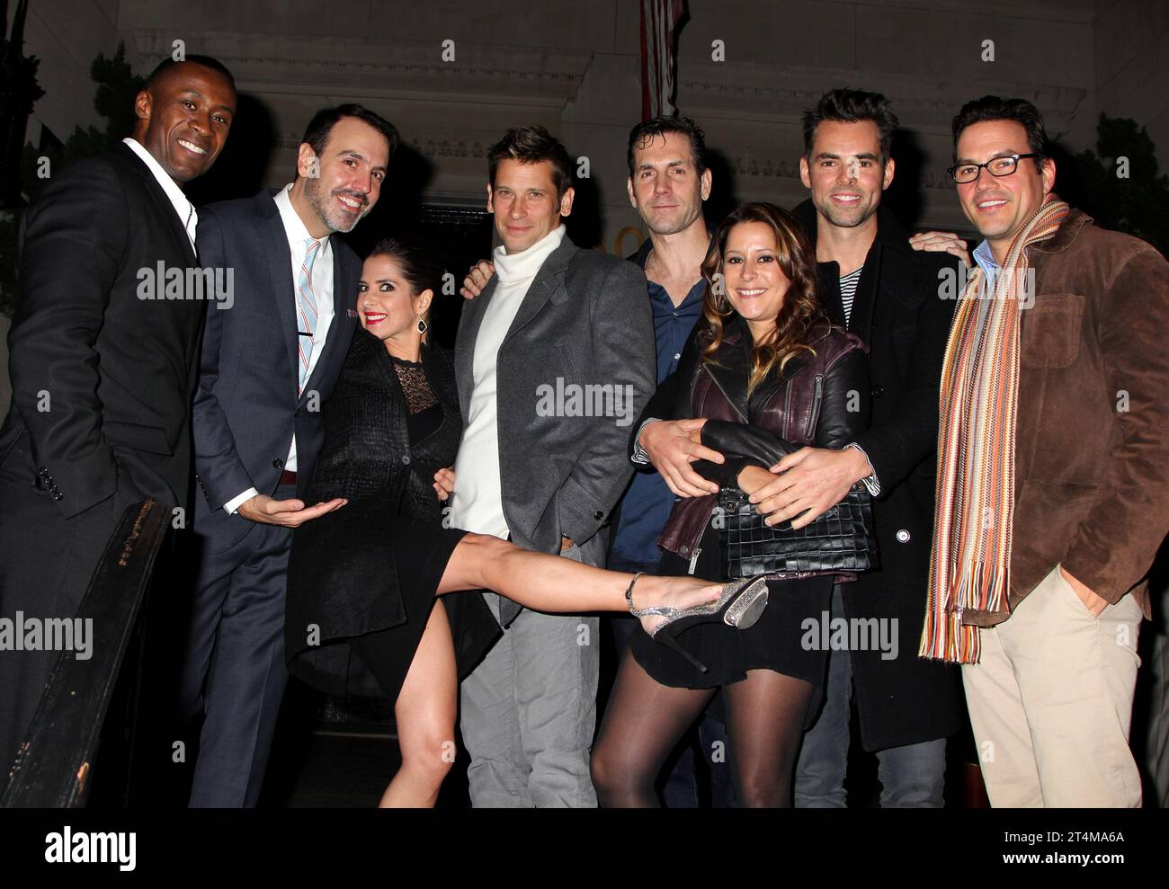 New York City, USA. Oktober 2013. Sean Blakemore, Ron Carlivati, Kelly Monaco, Frank Valentini, Kimberly McCullough, Jason Thompson & Tyler Christopher ABC Casino Night - am 24. Oktober 2013 im Capitale. © Steven Bergman Credit: AFF/Alamy Live News Stockfoto