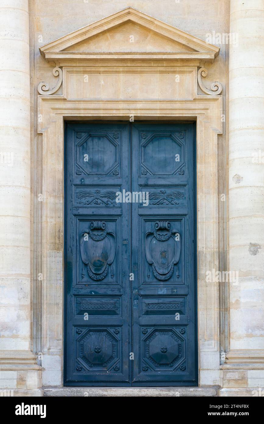 Eingangstür der Kapelle an der Sorbonne, Paris, Frankreich Stockfoto