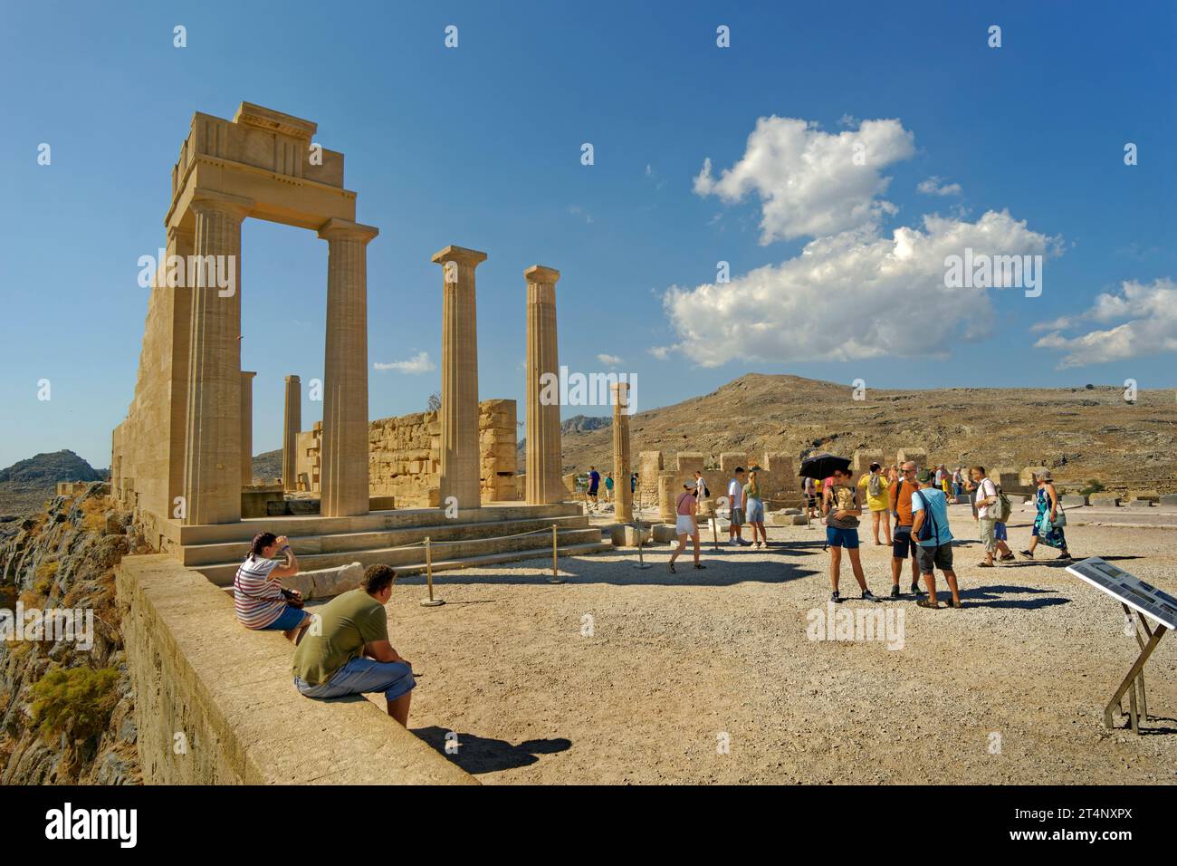 Der Tempel der Athena Lindia, Teil der Akropolis von Lindos auf der Insel Rhodos, Griechenland. Stockfoto