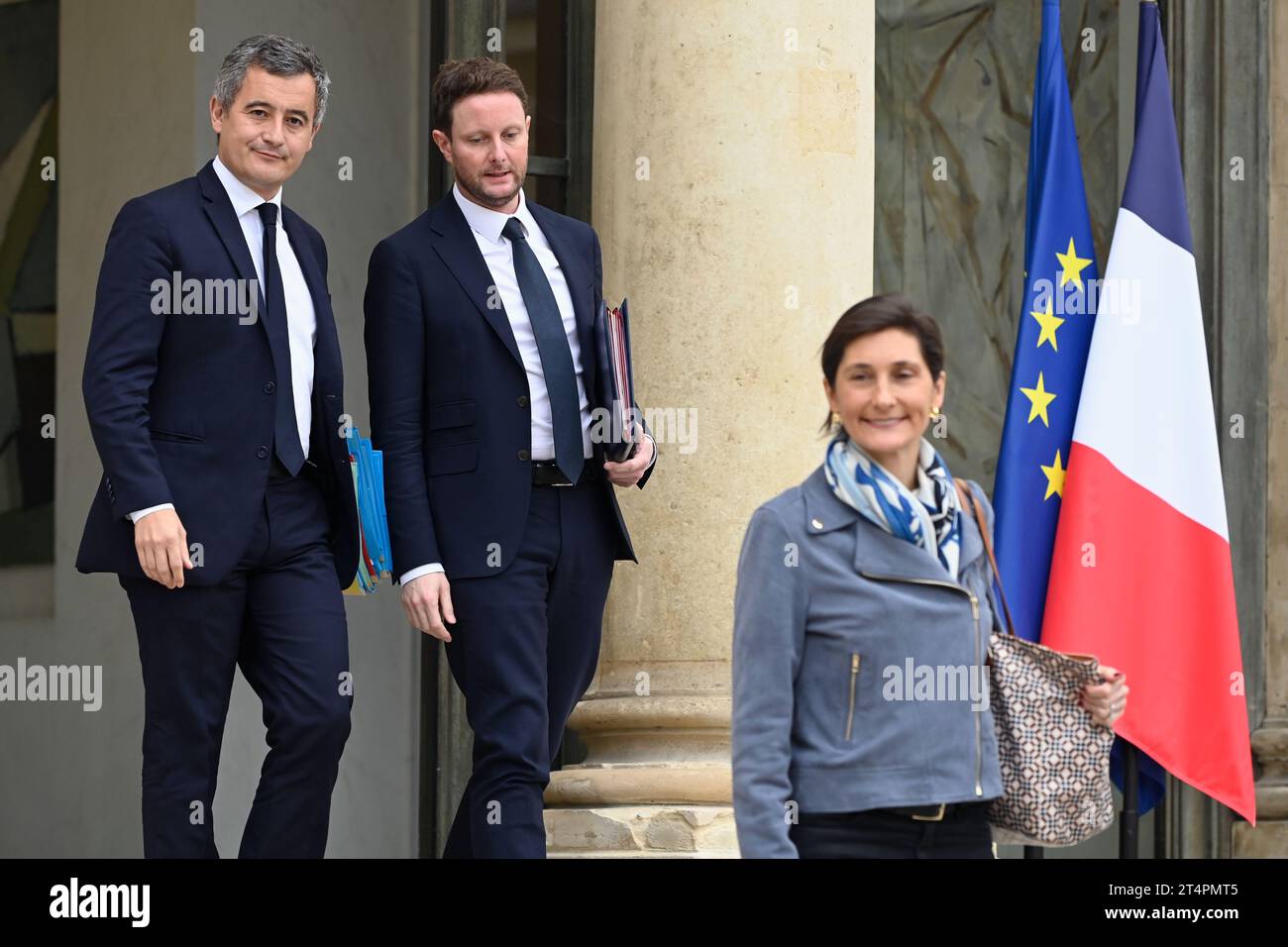 Paris, Frankreich. 31. Oktober 2023. Julien Mattia/Le Pictorium - am Ende der Tagung des Ministerrats am 31. Oktober 2023. - 31/10/2023 - Frankreich/Ile-de-France (Region)/Paris - Gerald Darmanin, Minister des Innern- und Überseegebiets Frankreichs, Clement Beaune, Delegierter für Verkehr, und Amelie Oudea-Castera, Ministerin für Sport und Olympische und Paralympische Spiele, verlassen den Ministerrat am 31. Oktober 2023 im Elysee. Quelle: LE PICTORIUM/Alamy Live News Stockfoto