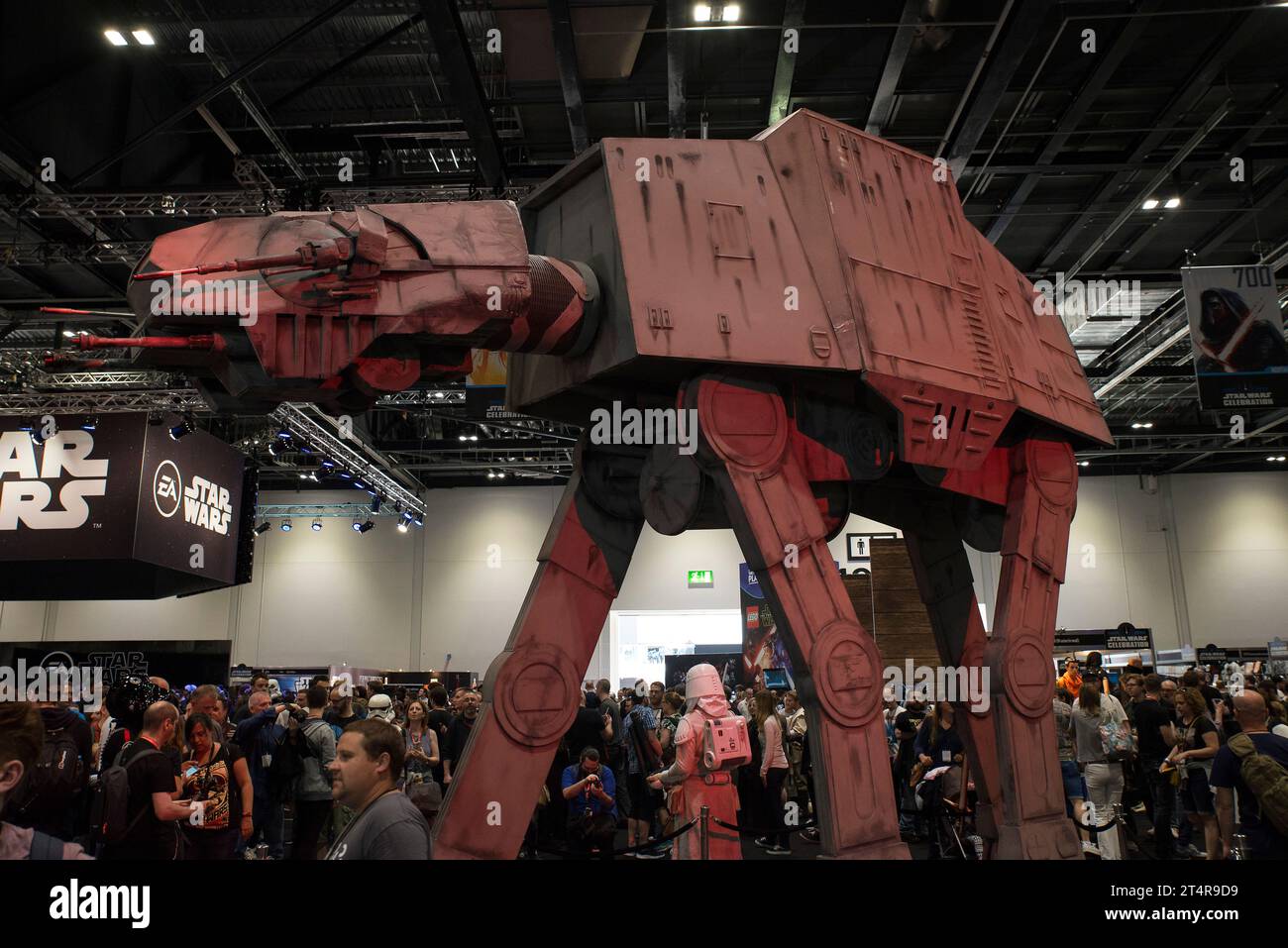 Ein AT-AT-Model bei Star Wars Celebration 2016 Stockfoto