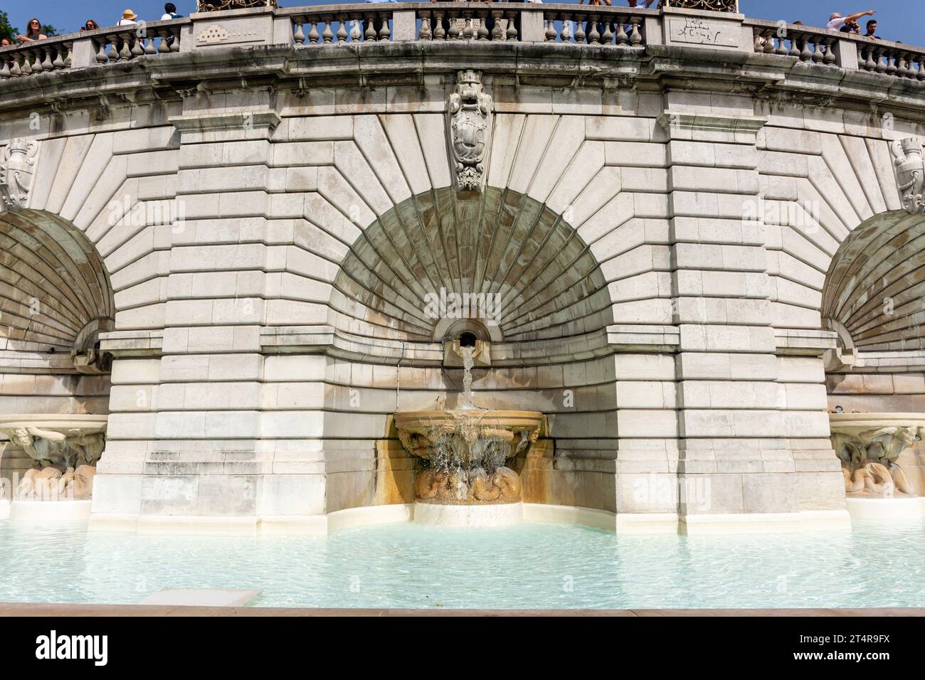 Brunnen am Platz Louise Michel, Montmartre, Paris, Île-de-France, Frankreich Stockfoto