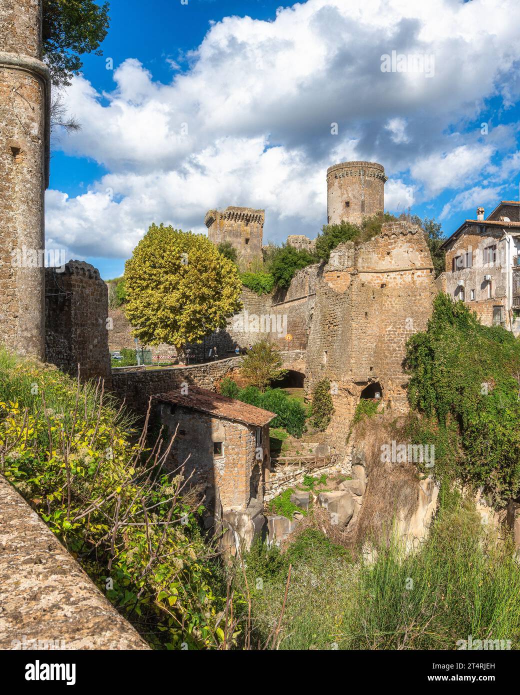 Malerische Sehenswürdigkeit in Nepi, einem wunderschönen Dorf in der Provinz Viterbo, Latium, Italien. Stockfoto