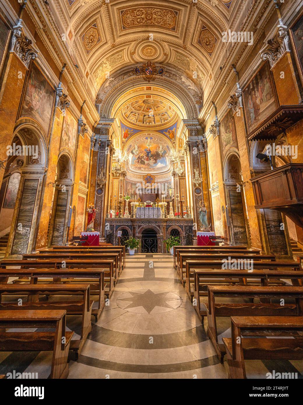 Dom von Santa Maria Assunta in Nepi, Provinz Viterbo, Latium, Italien. Stockfoto