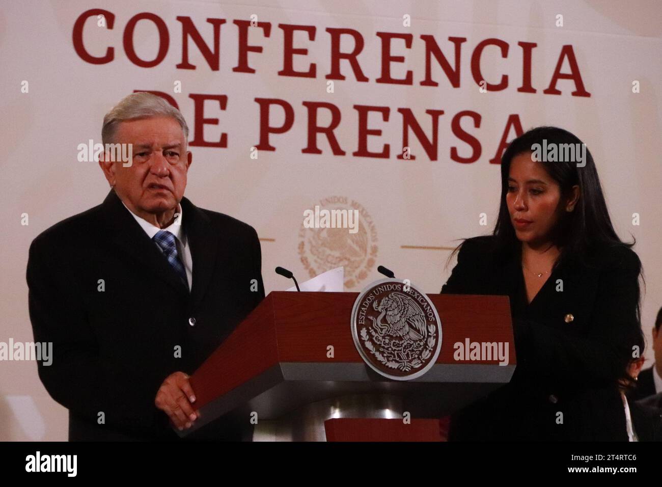 Nicht exklusiv: 1. November 2023 in Mexiko-Stadt, Mexiko: Evelyn Salgado Pineda; Gouverneur des Staates Guerrero, spricht während des Andres Manuel Lopez ob Stockfoto