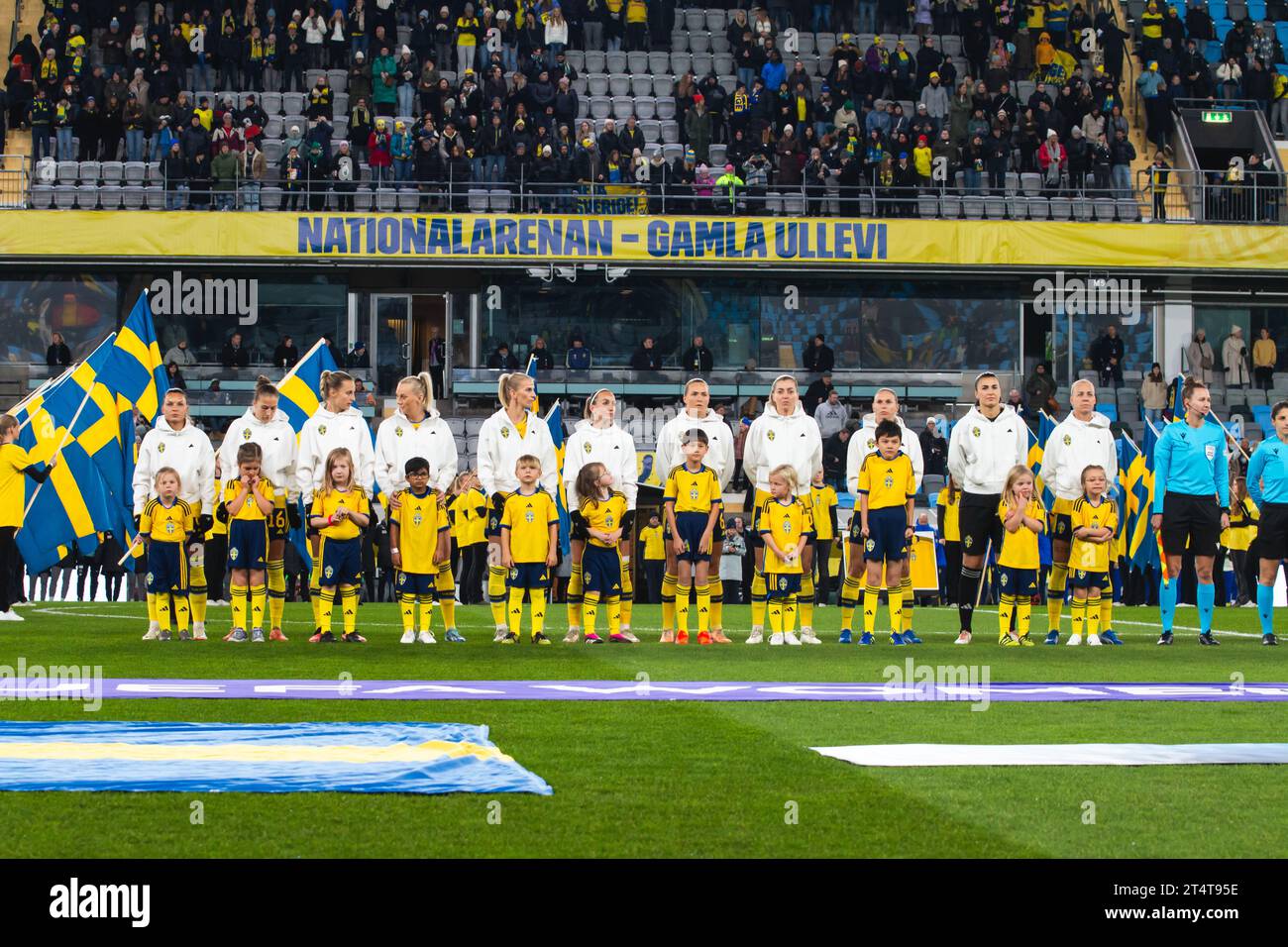 Göteborg, Schweden. Oktober 2023. Die schwedischen Spieler stellen sich für das Spiel der UEFA Nations League zwischen Schweden und der Schweiz bei Gamla Ullevi in Göteborg an. (Foto: Gonzales Photo - Amanda Persson). Stockfoto