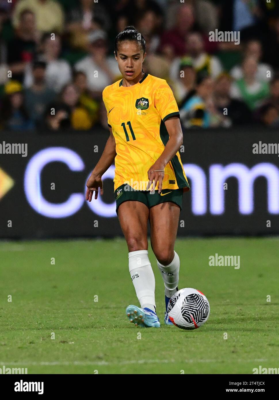 Perth, Australien. November 2023. Mary Fowler von der australischen Frauenfußballmannschaft wird 2024 beim Spiel der AFC Women's Soccer Olympic Qualifying Round 2 Group A zwischen Australien und Chinesisch Taipei im Perth Rectangular Stadium gesehen. Endpunktzahl Australien 3:0 Chinesisch Taipeh. Quelle: SOPA Images Limited/Alamy Live News Stockfoto