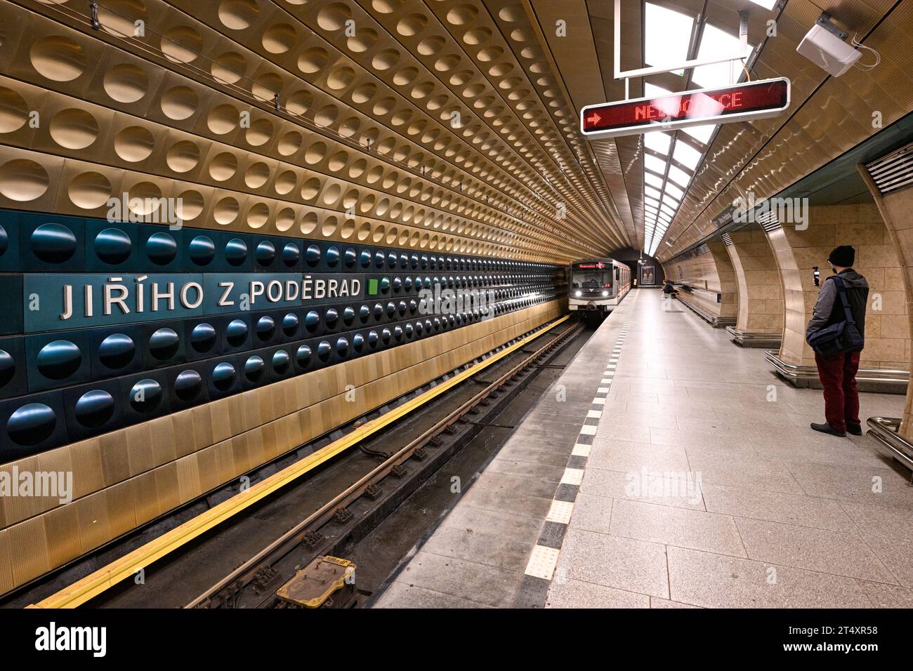 Prag, Tschechische Republik. November 2023. Die rekonstruierte U-Bahn-Station Jiriho z Podebrad wurde am 2. November 2023 in Prag in Betrieb genommen. Quelle: VIT Simanek/CTK Photo/Alamy Live News Stockfoto