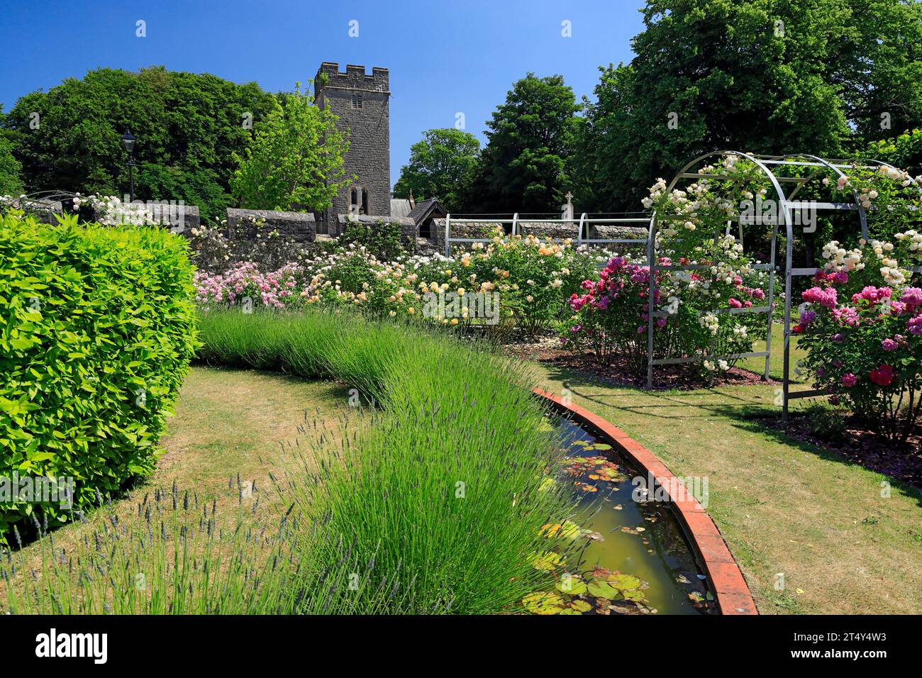 Rose Garden, St Fagans nationales historisches Museum/Amgueddfa Werin Cymru, Cardiff, Südwales, UK. Stockfoto