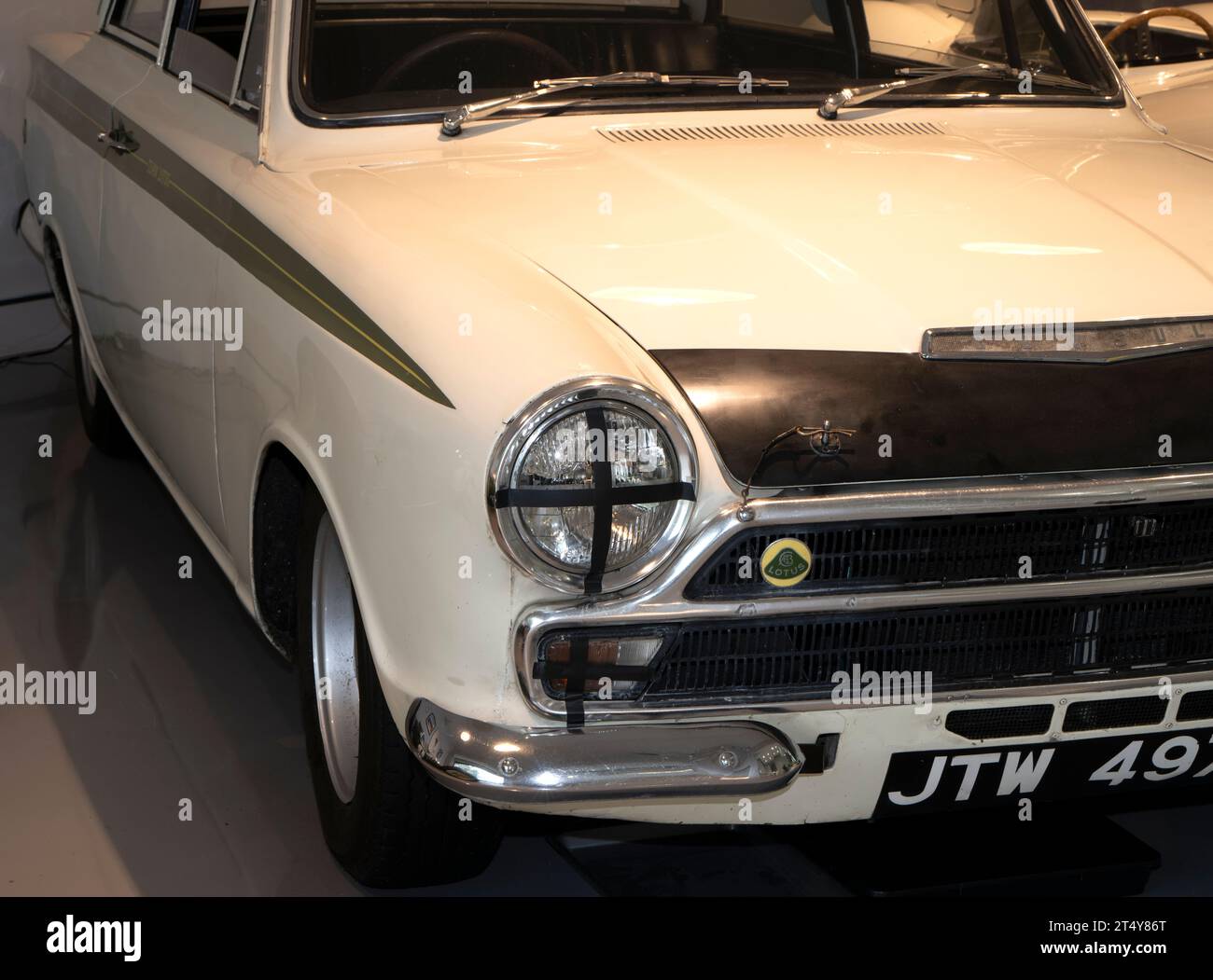 Lotus Cortina Mk1 - JTW 497C - eine Ausstellung im Jim Clarke Motorsport Museum, Newtown Street, Duns, Berwickshire, Schottland, UK Stockfoto