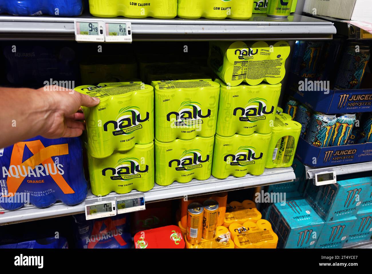 Nalu Energy Drinks in einem Geschäft Stockfoto