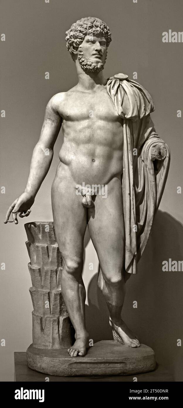 Statua maschile tipo Diomede Cuma-Monaco con testa ritratto di Lucio Vero - männliche Statue vom Typ Diomede Cuma-Monaco mit Porträtkopf von Lucius Verus nationales Archäologisches Museum von Neapel Italien. Stockfoto