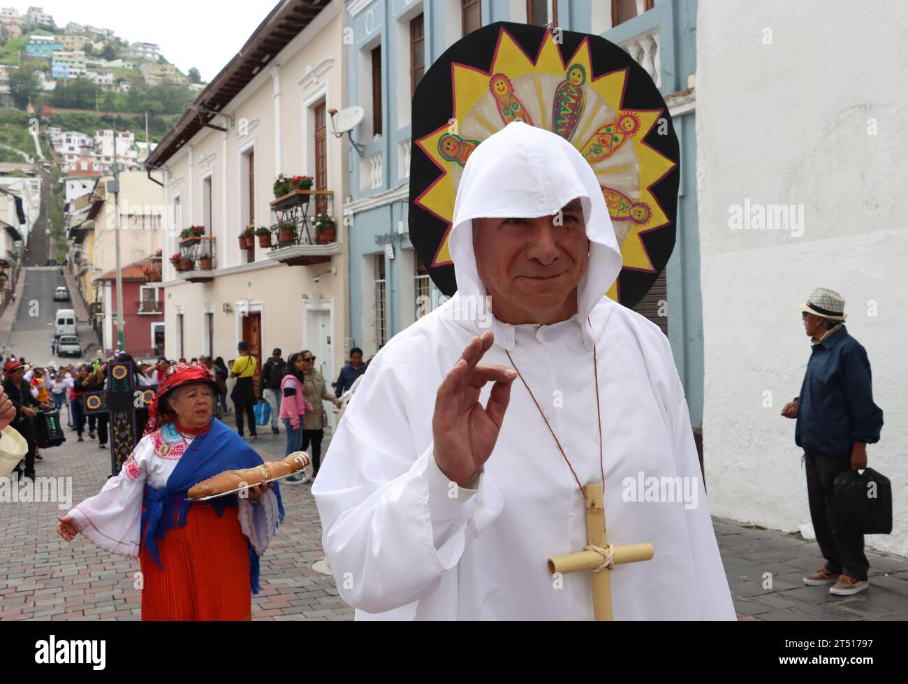 FERIADO FINADOS CALLE LA RONDA Quito, jueves 2 de noviembre del 2023 Diversas activdades culturales por el feriado de finados desarrollan los moradores y duenos de locales comerciales en la Calle La Ronda, Centro de la ciudad de Quito, denominado La Ronda Vive Fotos: Rolando Enriquez/API Quito Pichincha Ecuador SOI-FERIADOFINADOSCALLELARONDA-bf60dcaeedbc1779f5889dbed8a6f7e *** FESTIVAL DES ENDES DER FEIERTAGE CALLE LA RONDA Quito, Donnerstag, 2. November 2023 verschiedene kulturelle Aktivitäten für den Feiertag DES Endes Jahres werden von Bewohnern und Eigentümern von Gewerbeobjekten in t entwickelt Stockfoto