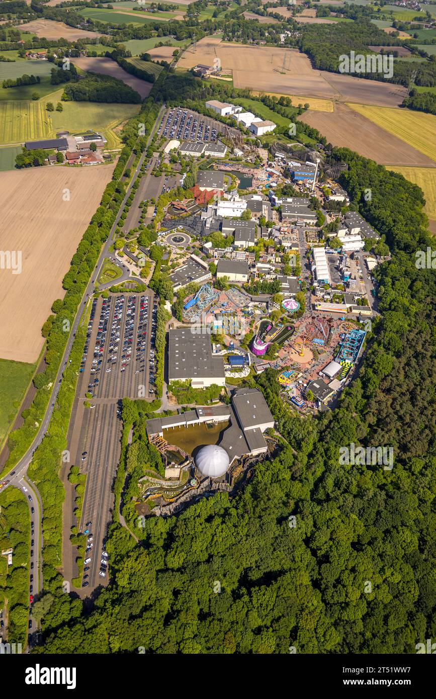 Luftaufnahme, Movie Park Deutschland, Movie-Themenpark, Kirchhellen-Nord-Ost, Bottrop, Ruhrgebiet, Nordrhein-Westfalen, Deutschland, Achterbahn, Stockfoto