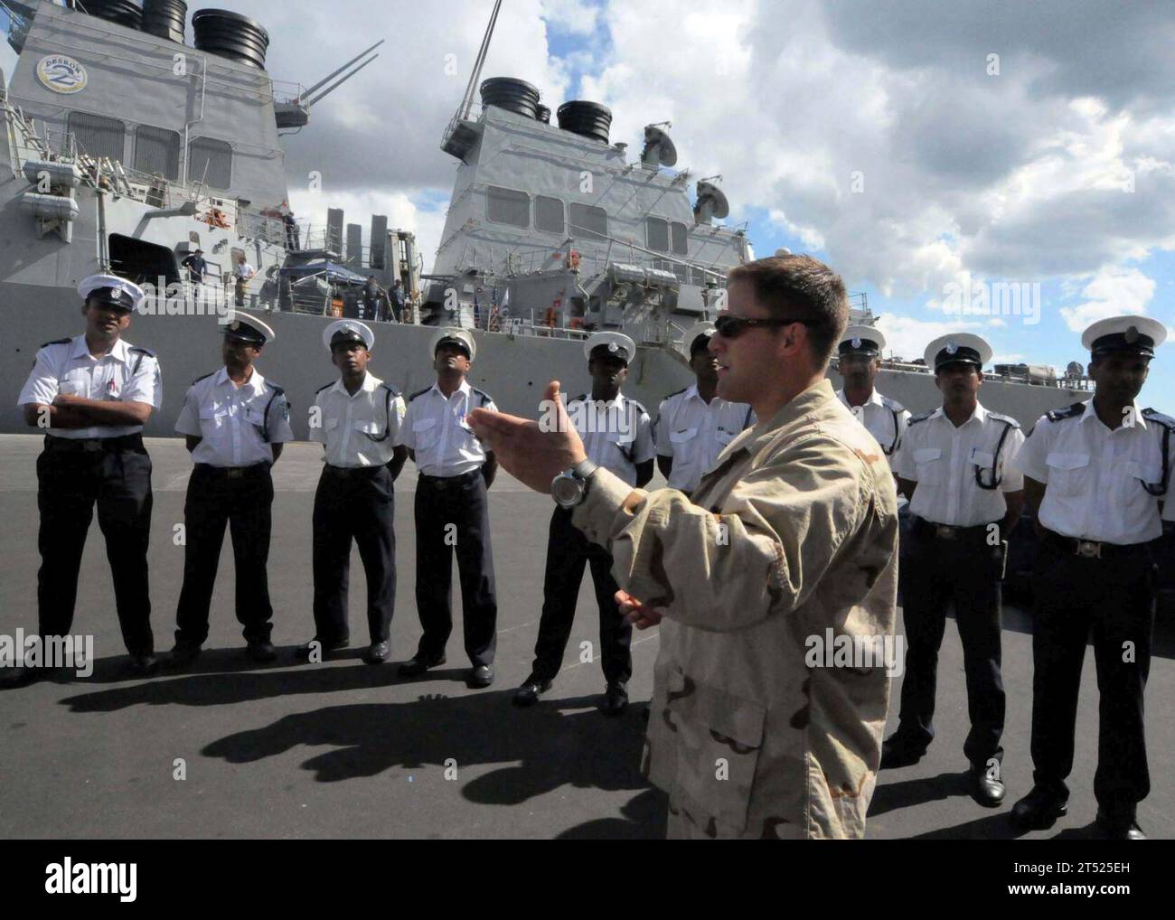 Afrika-Partnerschaft USS Aleigh Burke (DDG 51), APS, Mauritius Stockfoto