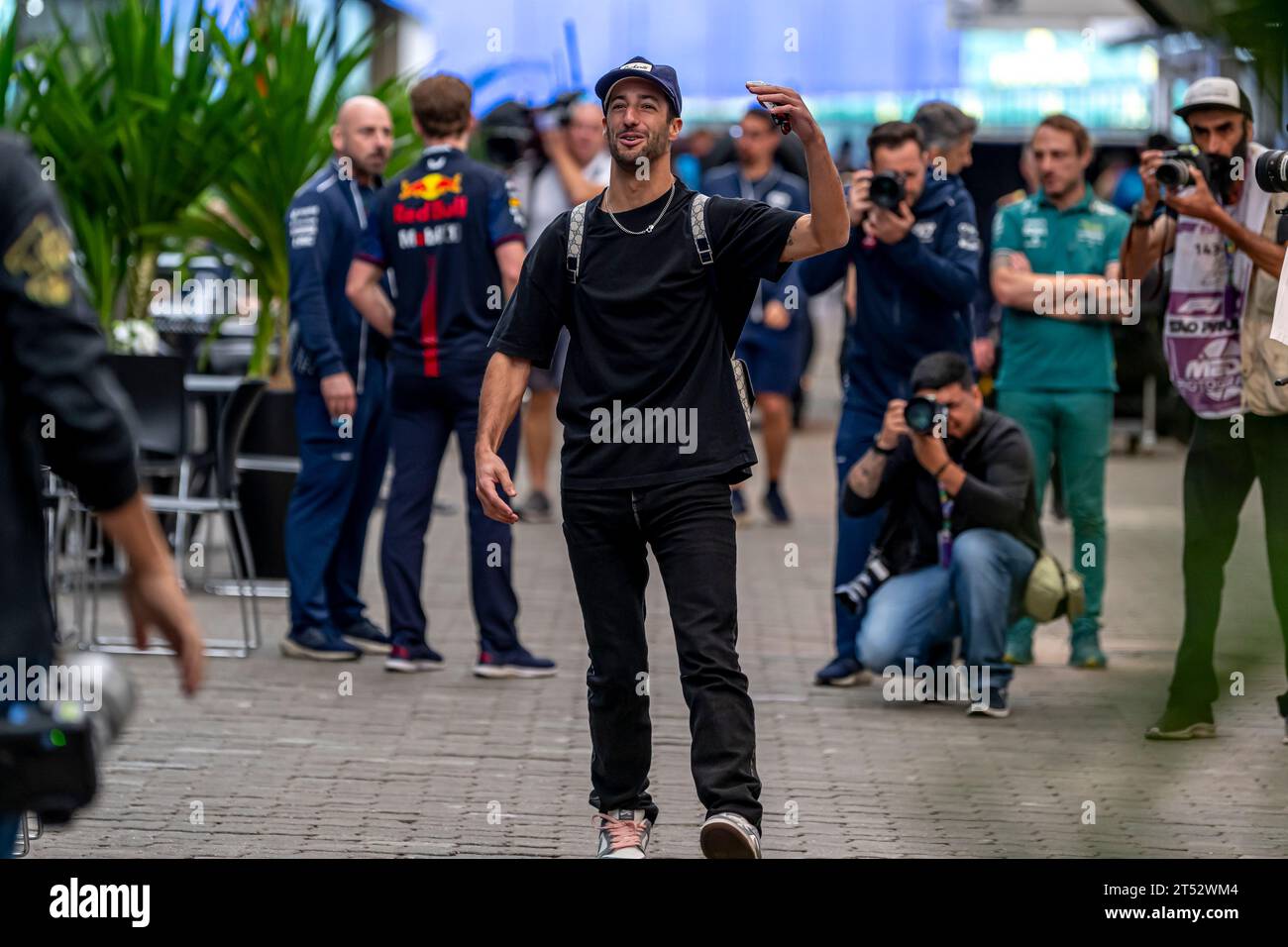 São Paulo, Brasilien, 2. November, Daniel Ricciardo, aus Australien, tritt für AlphaTauri an. Der Aufstand, Runde 21 der Formel-1-Meisterschaft 2023. Quelle: Michael Potts/Alamy Live News Stockfoto